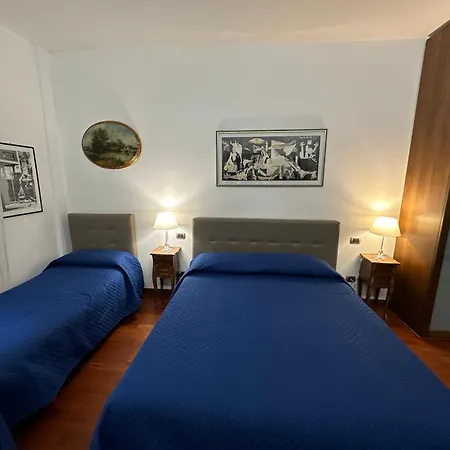 10 Minutes B&B Bed & Breakfast 4* Verona
