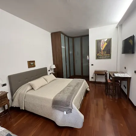 10 Minutes B&B Bed & Breakfast 4* Verona