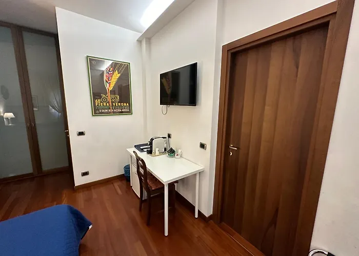 ベッド・アンド・ブレックファスト 10 Minutes 4*