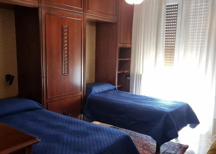 ベッド・アンド・ブレックファスト 10 Minutes 4*