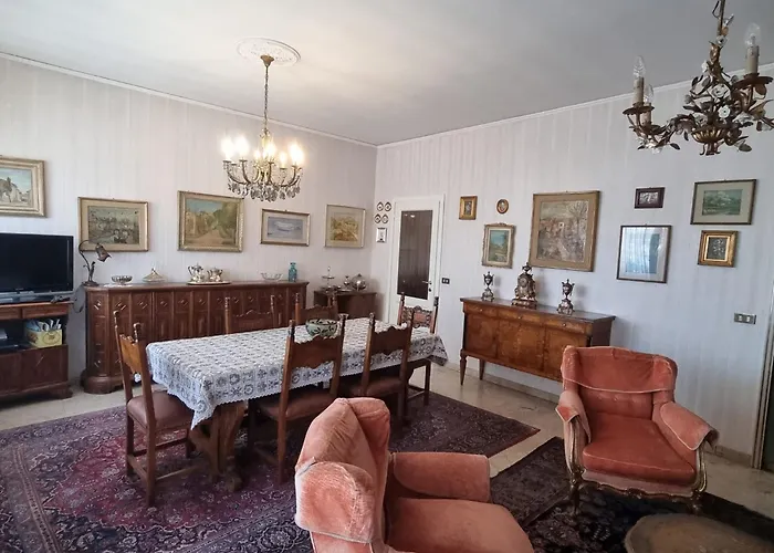 ベッド・アンド・ブレックファスト 10 Minutes 4*