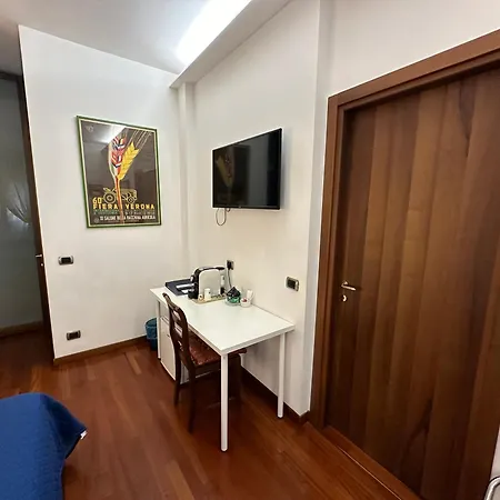 Nocleg ze śniadaniem 10 Minutes 4*