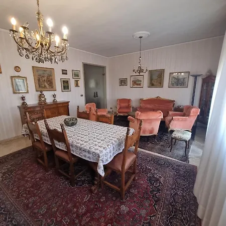 Bed & Breakfast 10 Minutes 4*