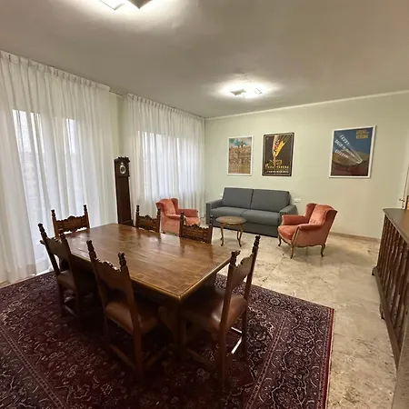 Bed & Breakfast 10 Minutes 4*