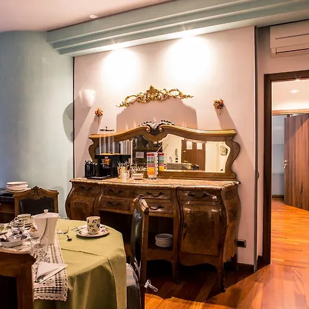 10 Minutes B&B Bed & Breakfast Verona