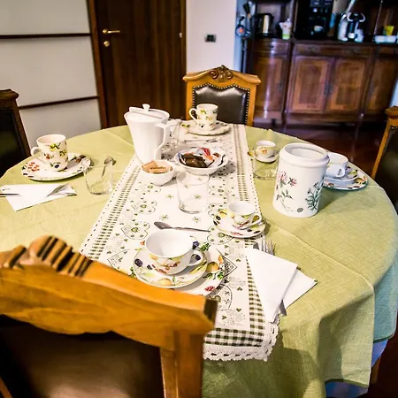 10 Minutes B&B Bed & Breakfast 2*